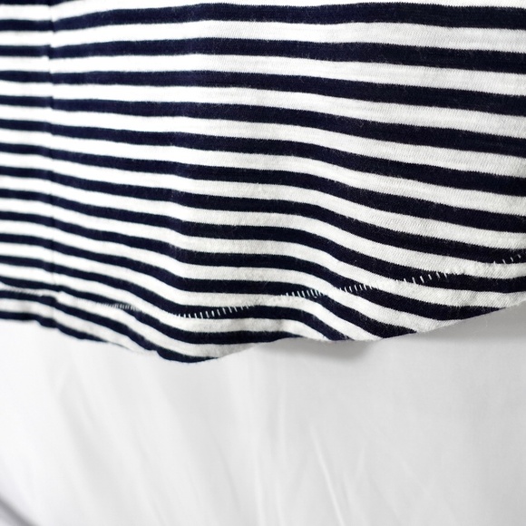 Women's | Banana Republic | Navy Stripes Scoop Neck Top - M - Picture 4 of 10